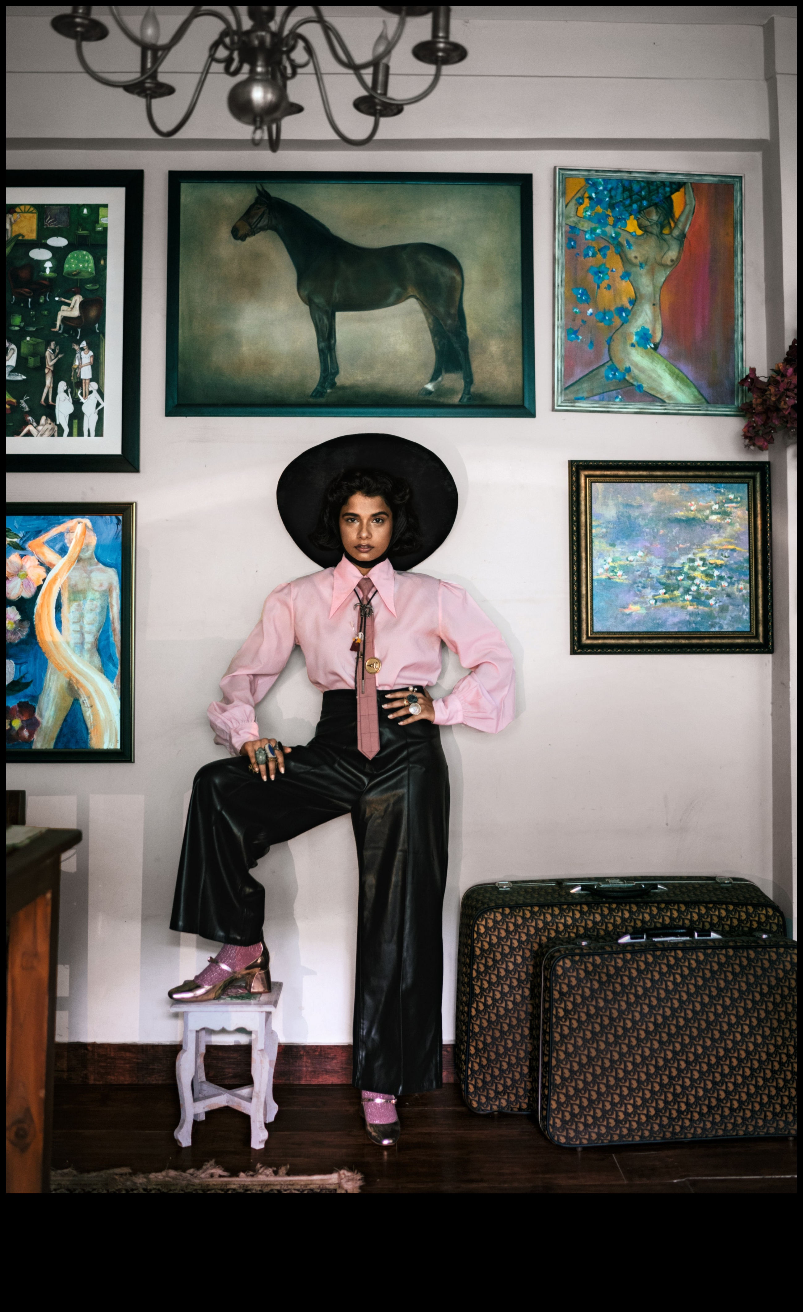 Pārveidojiet, izmantojiet atkārtoti, izveidojiet no jauna: DIY apģērbu un aksesuāru revolūcija