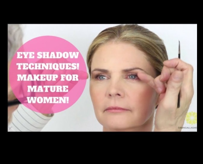 Acu apburšana: padomi un triki valdzinošam acu grimam