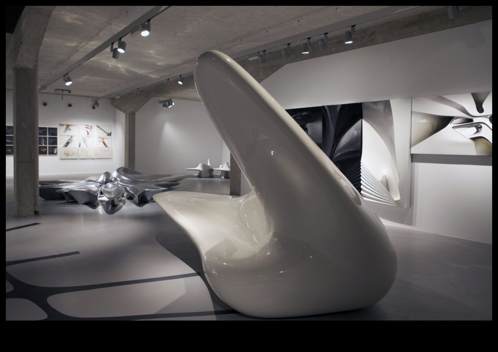 Pārsniedzot robežas: grafiskā dizaina ierobežojumu pārkāpšana