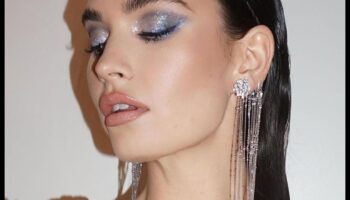 Ballītei gatavs spīdums: mirdzoša apdare ar īpaši mirdzošu grimu