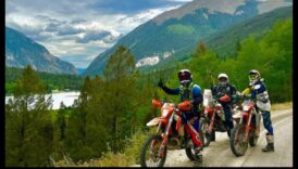 Piedzīvojums gaida: bezceļu saviļņojums ar divu sporta veidu motocikliem